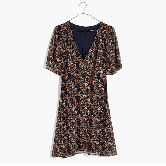Madewell Orchard Flutter-Sleeve Dress in Prairie Blossoms - Picture 4 of 9